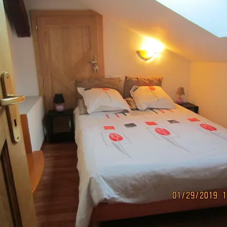 590 Route De La Petite Houssiere Lägenhet *
