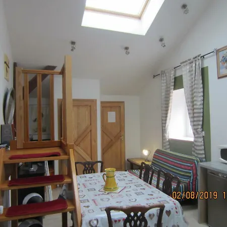 590 Route De La Petite Houssiere
